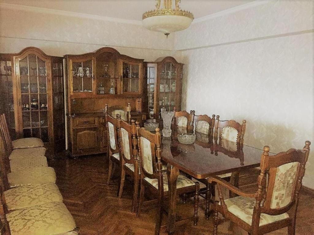 Spacious And Cozy Tashkent Exterior foto